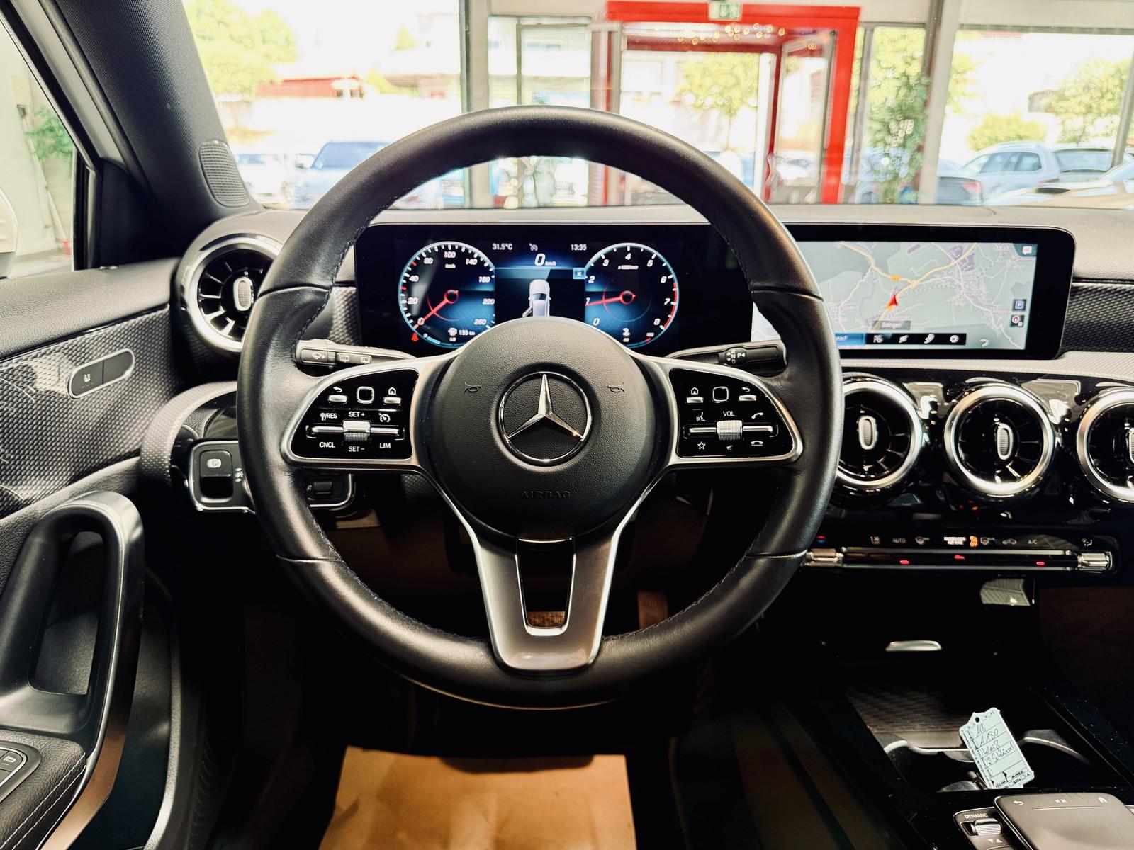 Mercedes-Benz A-Class SHZ Widescreen LED Carbon, миниатюра 16