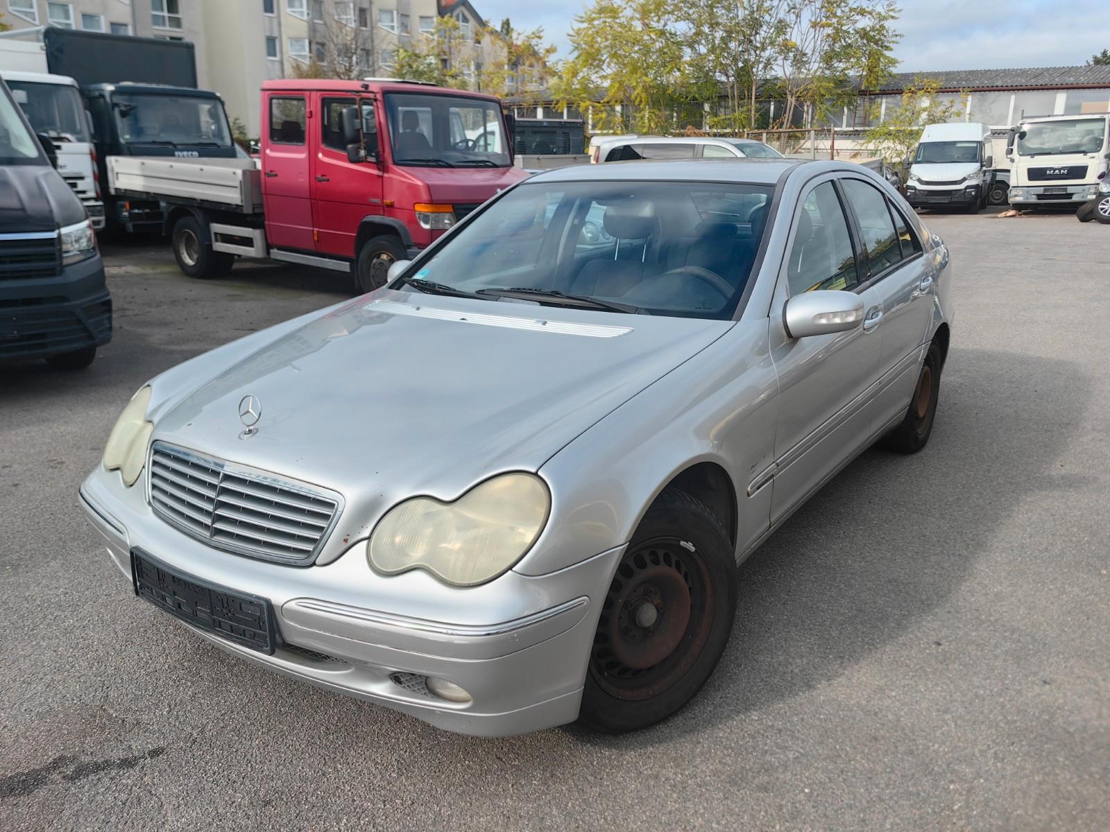 Mercedes-Benz C 220