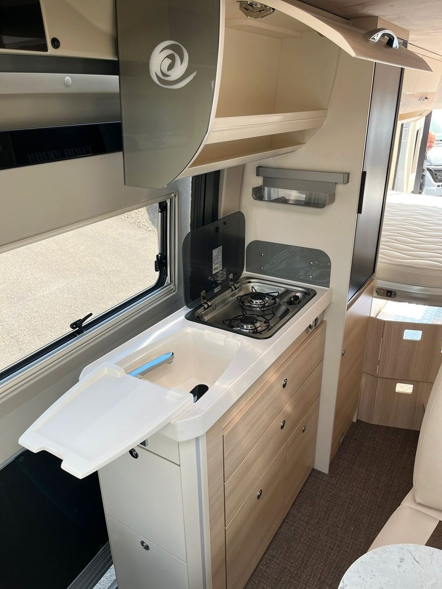 Fahrzeugabbildung Eura Mobil Van V 635 HB 6KW Heizung, Radio DAB, RFK