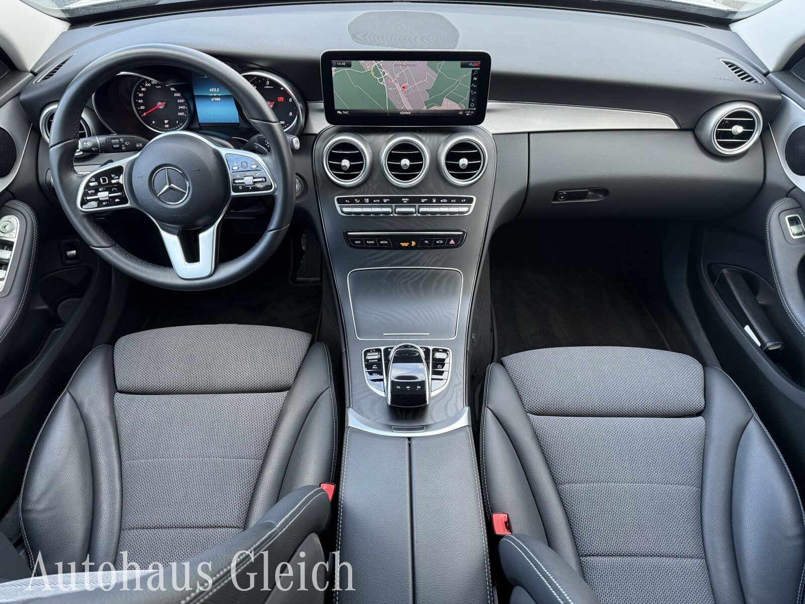 Fahrzeugabbildung Mercedes-Benz C 300 d 4MATIC T-Modell AVANTGARDE Exterieur/LED