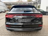 Audi Q8 55 TFSI quattro S-LINE MATRIX/22ZOLL/PANO/ACC - Audi Q8 mit Benzin-Antrieb: Automatik