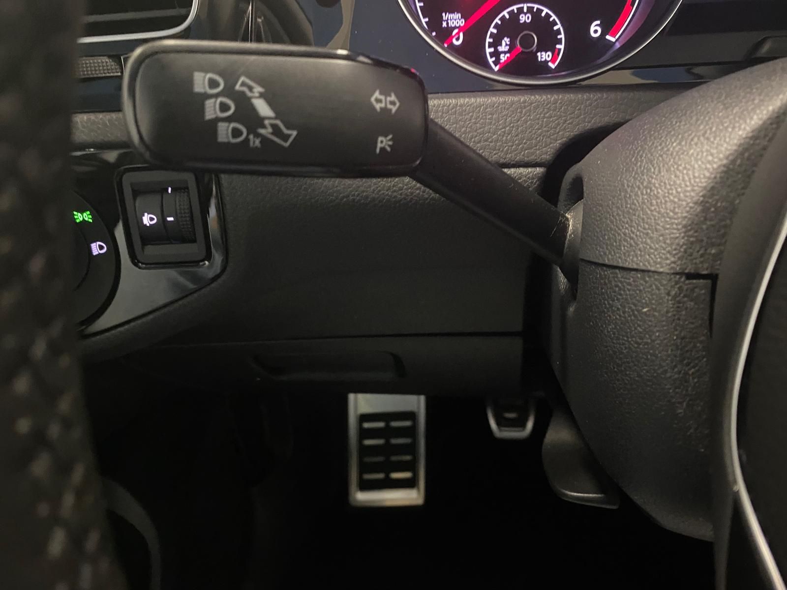 Fahrzeugabbildung Volkswagen Golf 2.0 TDI Allstar BMT KLIMA+NAVI+SITZHEIZ+PDC