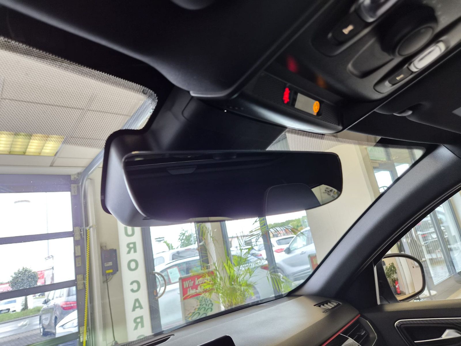 Fahrzeugabbildung Renault Arkana R.S. Line / LED / 1. HAND / SCHECKHEFT