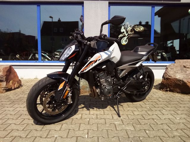 KTM 790 Duke L Vorführfahrzeug