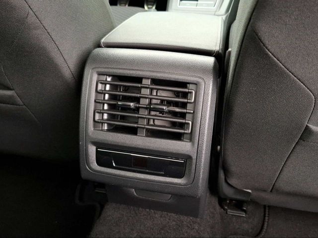 GOLF VIII 1.5 TSI ACTIVENAVI+SHZ+APP+PDC+LED