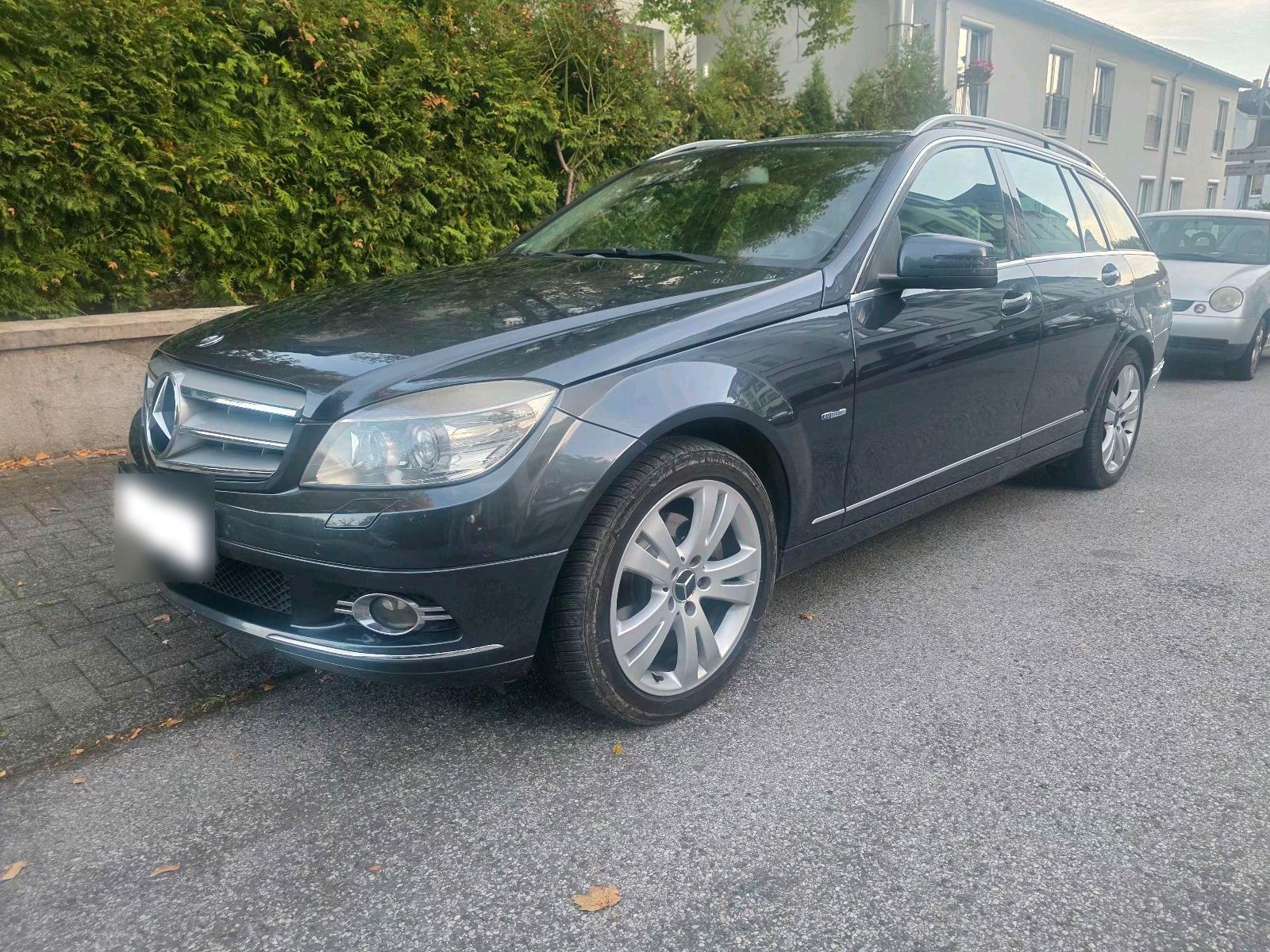 Mercedes-Benz C220 2009 — photo 12