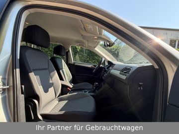 Volkswagen Tiguan - 11