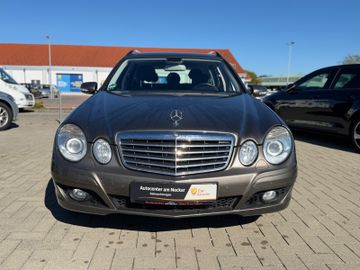 Mercedes E 220 - 2