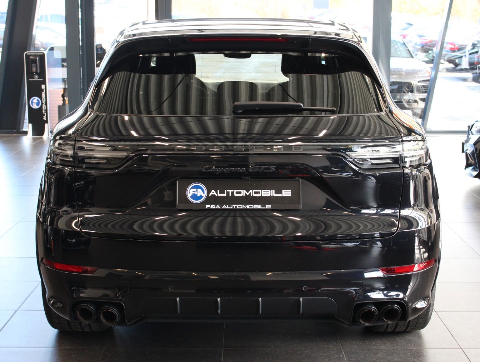 Fahrzeugabbildung Porsche Cayenne GTS*Soft Close*Hud*PNRM