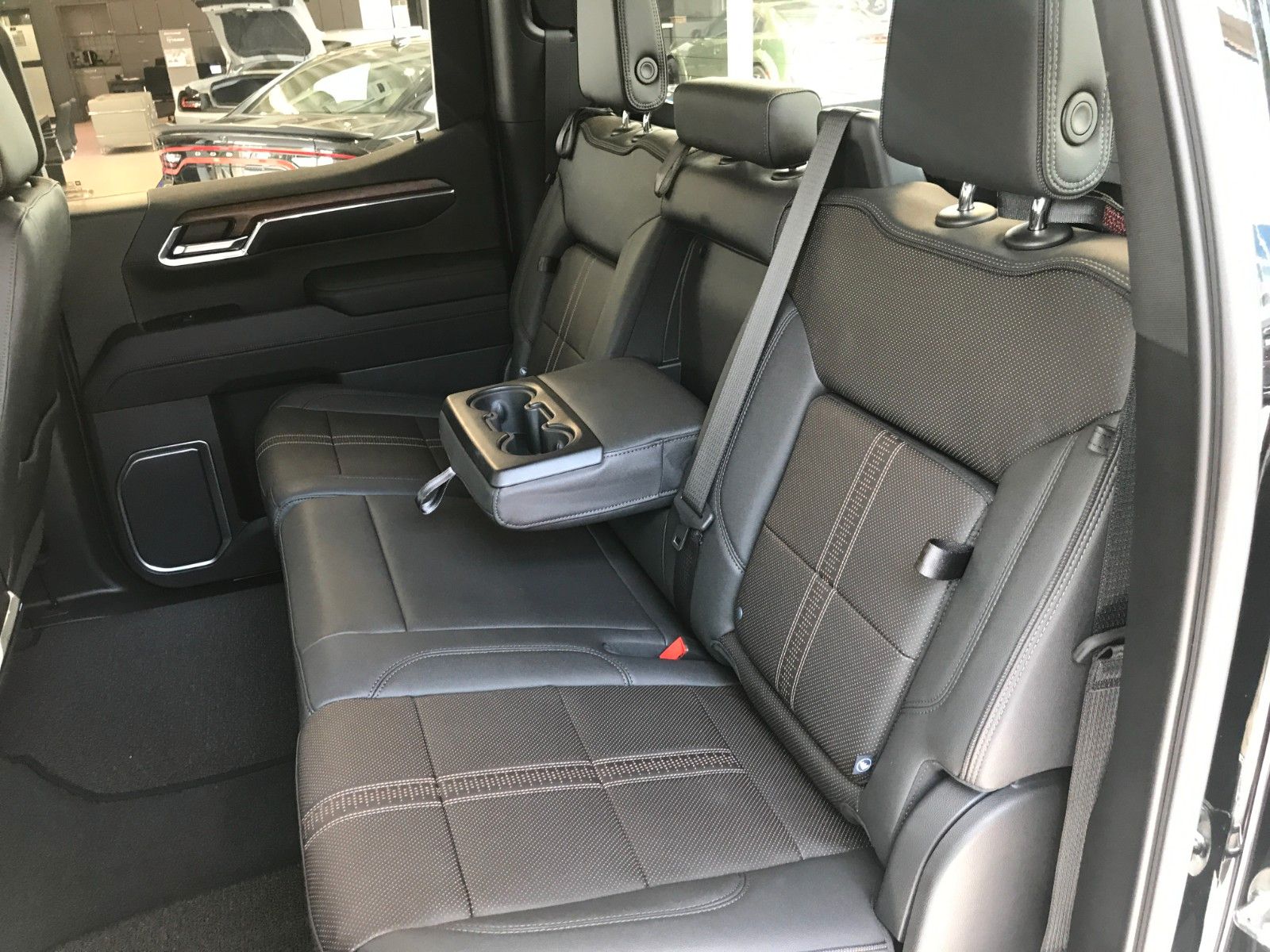 Fahrzeugabbildung Chevrolet Silverado 6.2 V8 High Country*Z71 *KlappeLPG