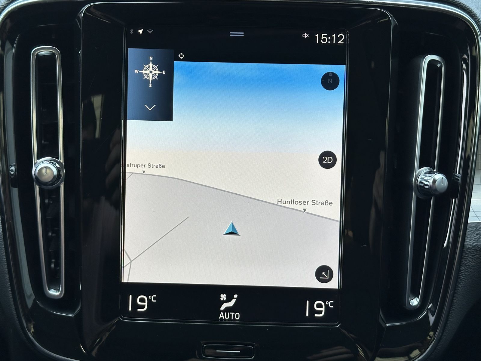 Fahrzeugabbildung Volvo XC40 T4 Recharge DKG Inscription NAV+LED+PANO+VC