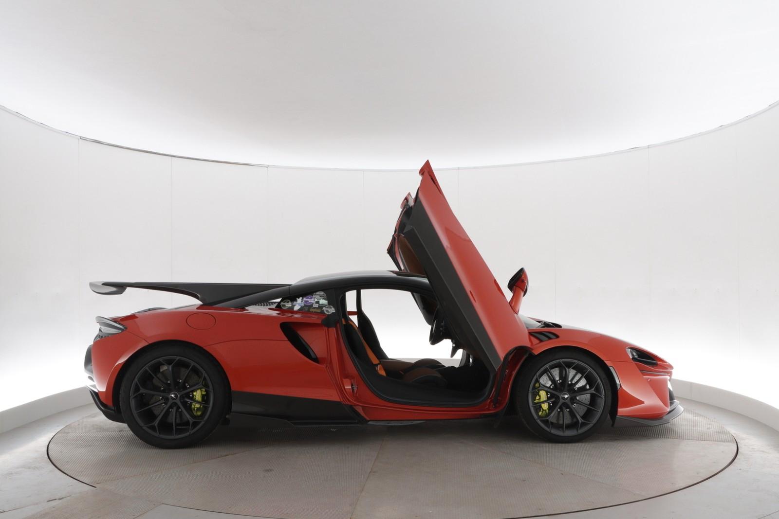 McLaren Artura Novitec Carbon 700Hp