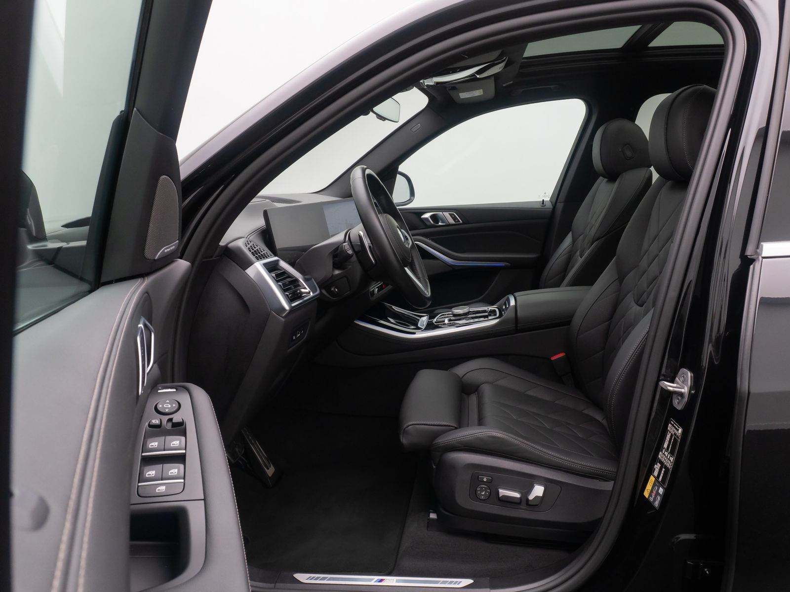 Fahrzeugabbildung BMW X5 xD50e M Sport 360&deg;H/K Panorama AHK DAB 22Zoll