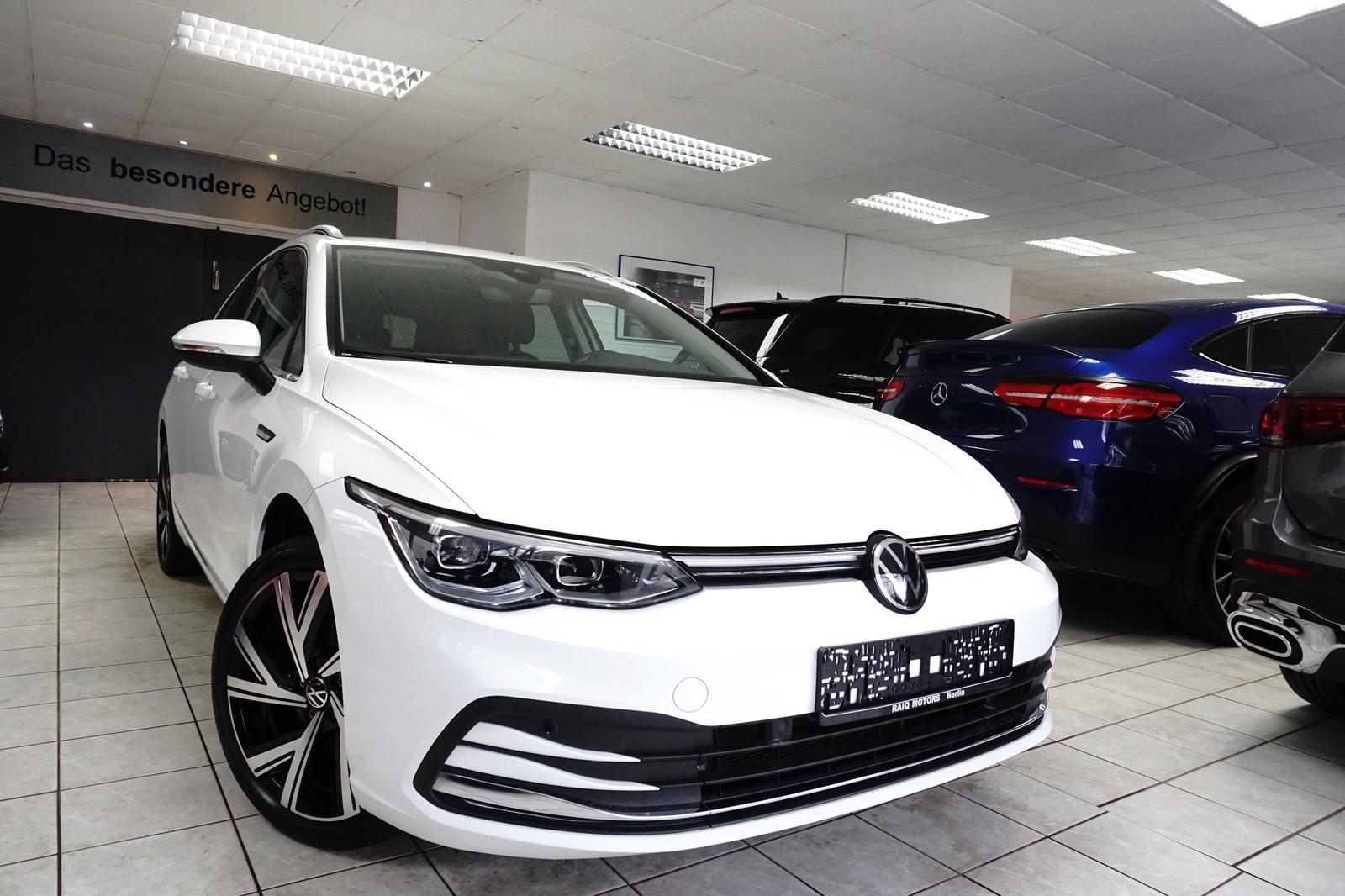 Volkswagen Golf VIII Variant 1.5 eTSI ACC MASSAGE LED NAVI