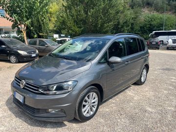 Volkswagen Touran - 9