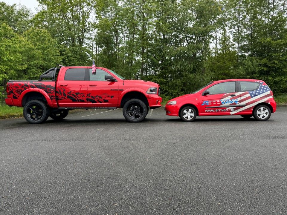 Fahrzeugabbildung Dodge RAM 5.7 Fahrwerk 2,11m hoch 22" Schiebed. Leder