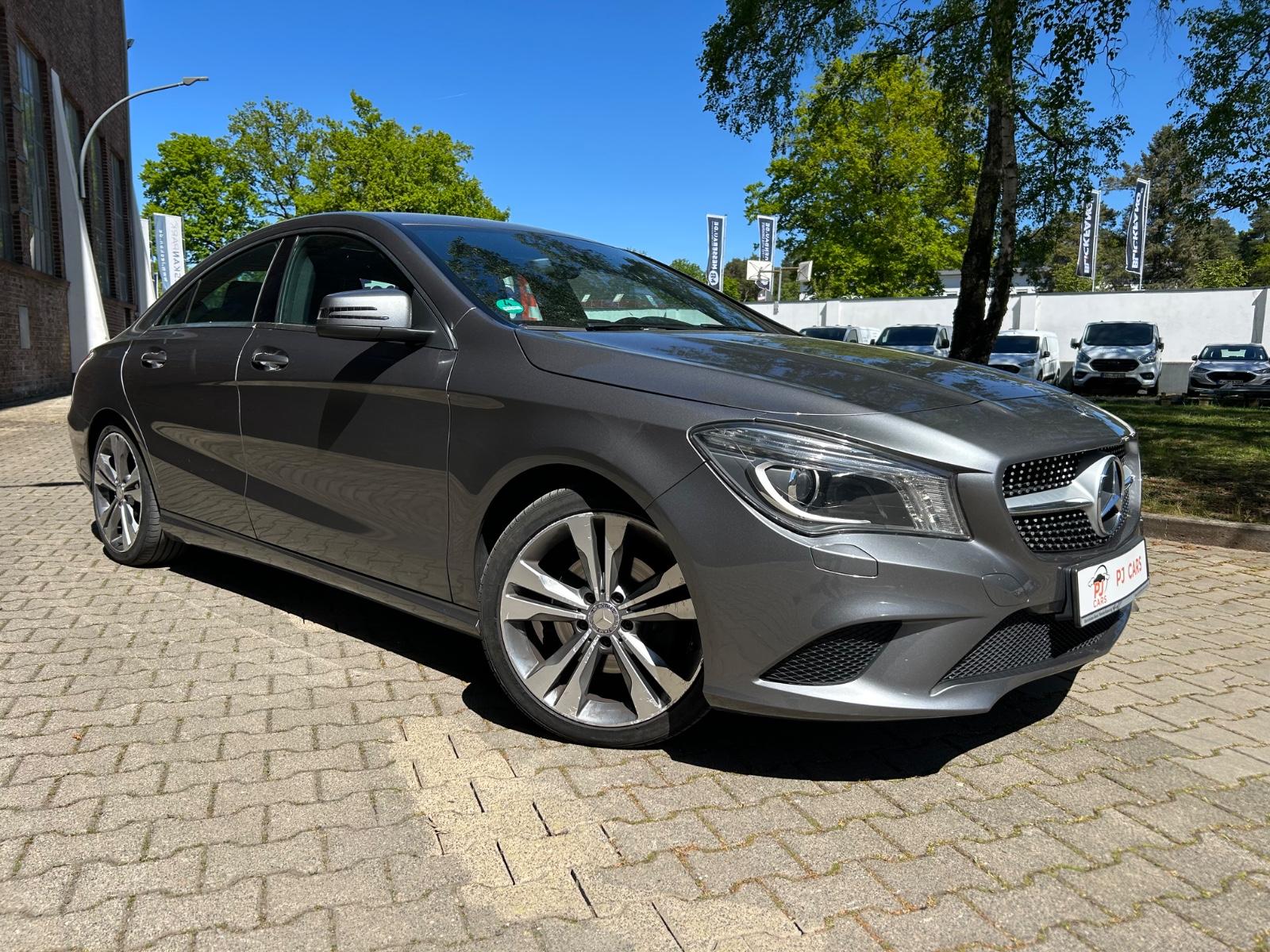 Mercedes-Benz CLA 180 **Navi**BI Xenon**Euro6**