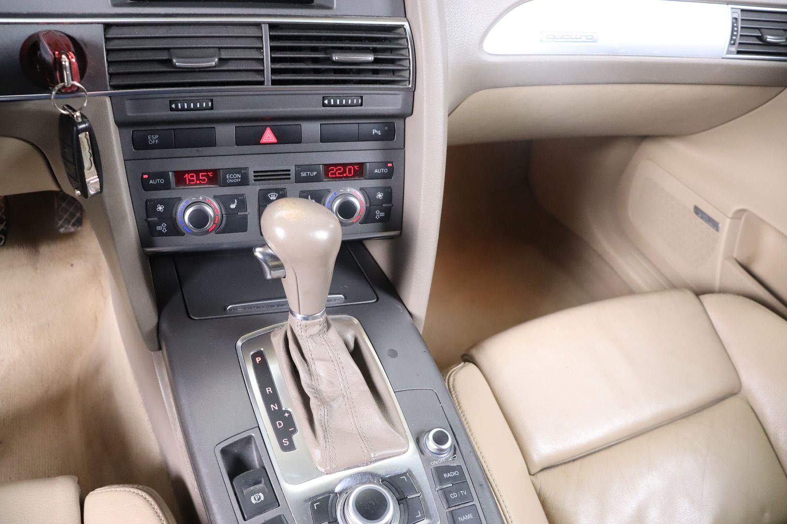 Fahrzeugabbildung Audi A6 3.0 TDI quattro Avant * Bi-Xenon * Memory