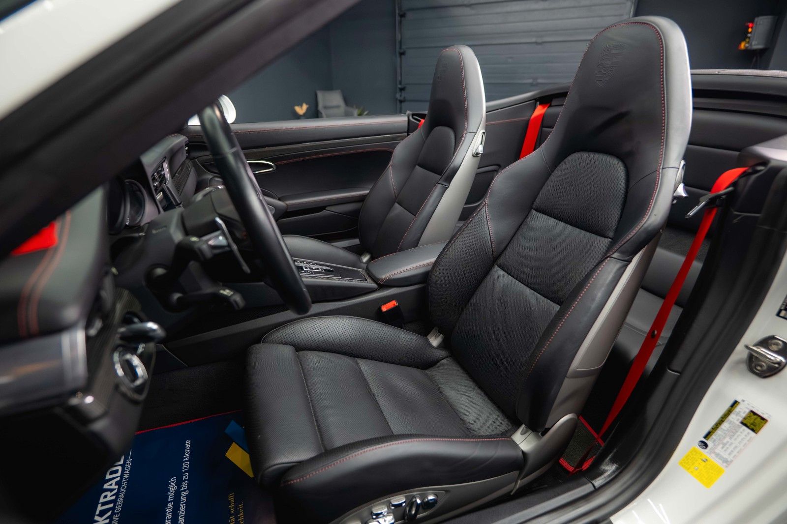 Fahrzeugabbildung Porsche 911 991.2 Carrera 4 GTS Cabrio *ACC*LED*111Check