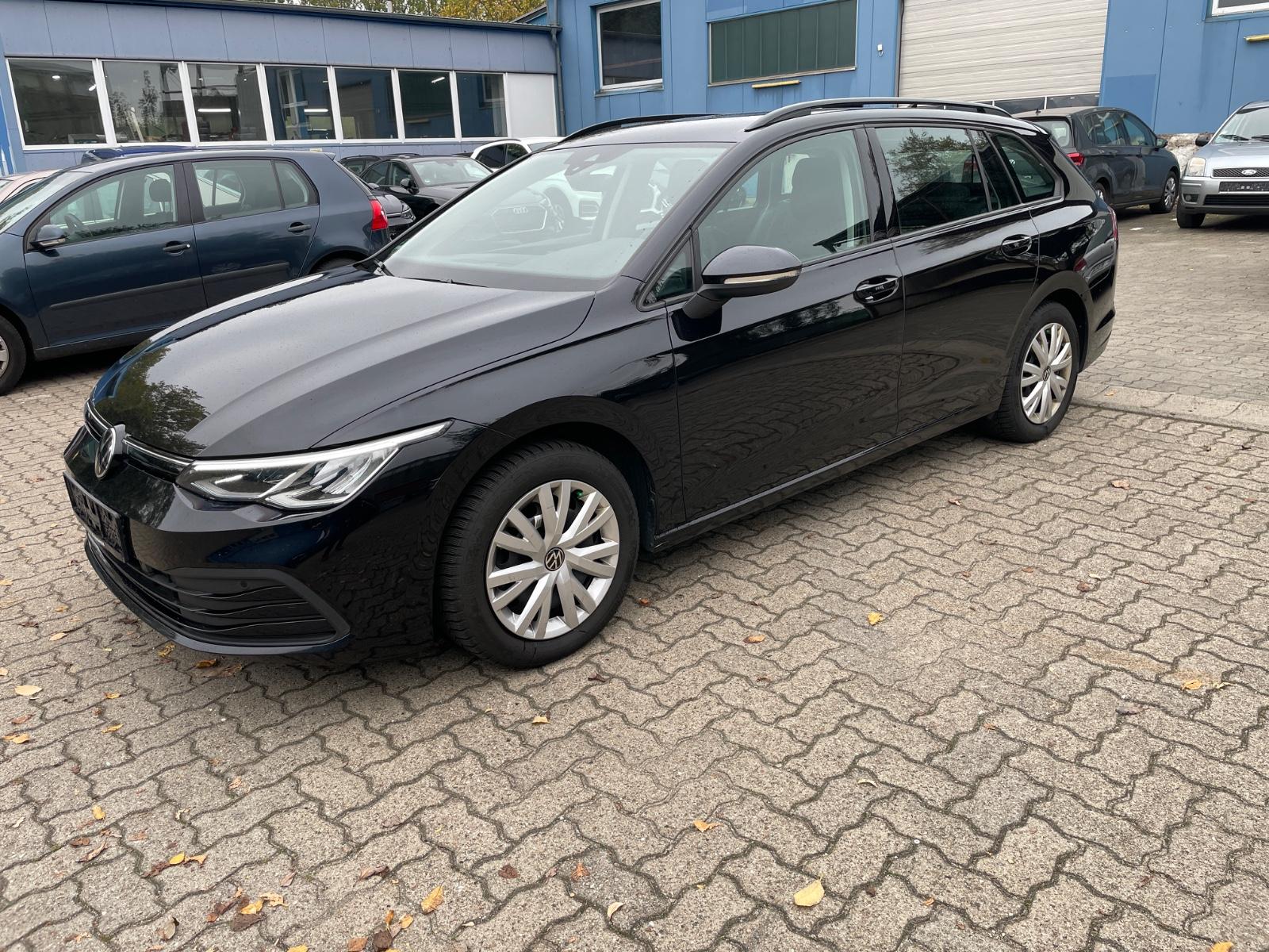 Volkswagen Golf VIII Var. 2.0 Life-ACC-LED-Massage-Navi-Alu