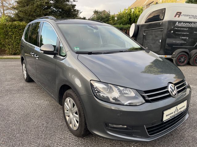 Volkswagen Sharan Comfortline 7 Sitze Xenon Kamera PDC Navi