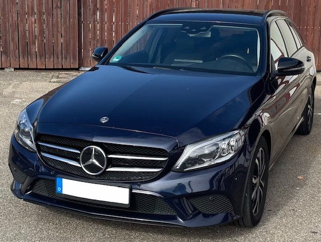 Image of Mercedes-Benz C 220