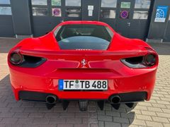 Fahrzeugabbildung Ferrari 488 GTB*NAVI*LIFT*Viel Carbon*JBL*RFK*LEDs