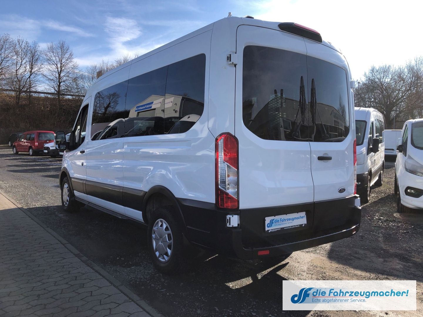 Fahrzeugabbildung Ford Transit Kombi 350 L2 Trend 2.0 TDCi DPF EU6d Not