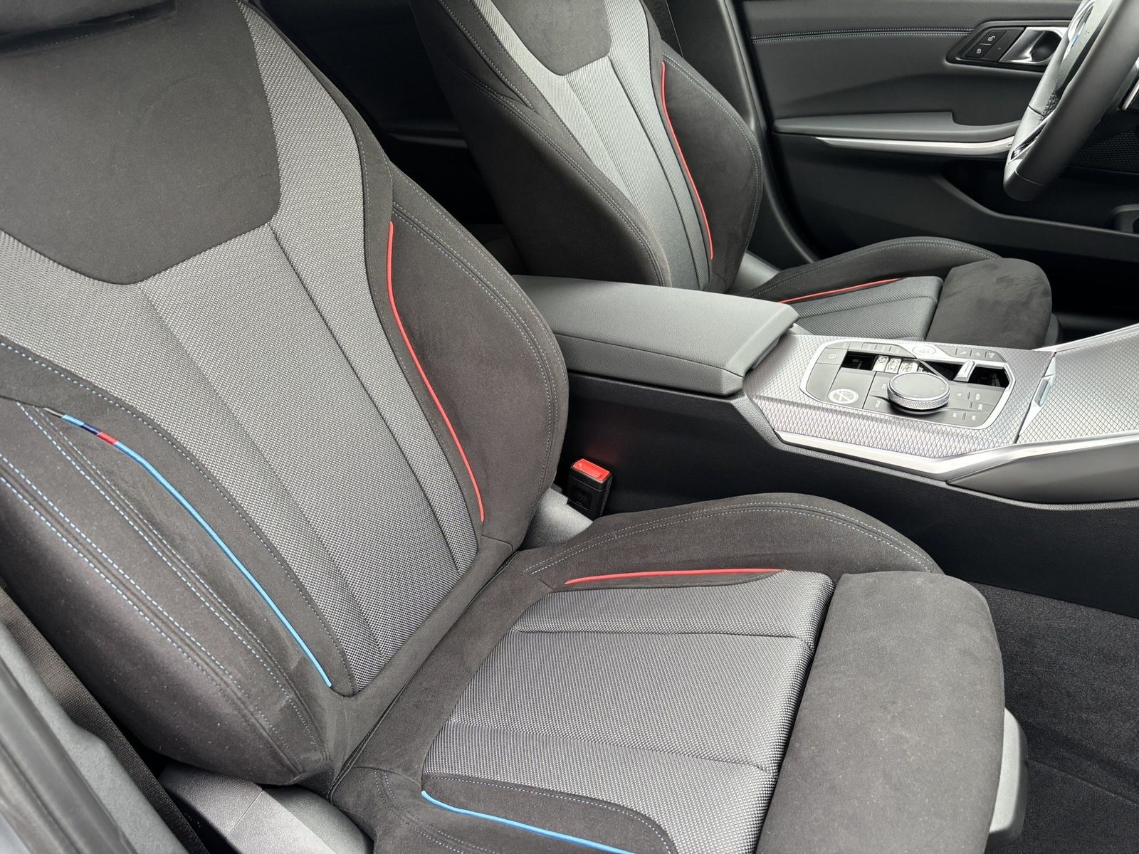 BMW 330 - Bild 15
