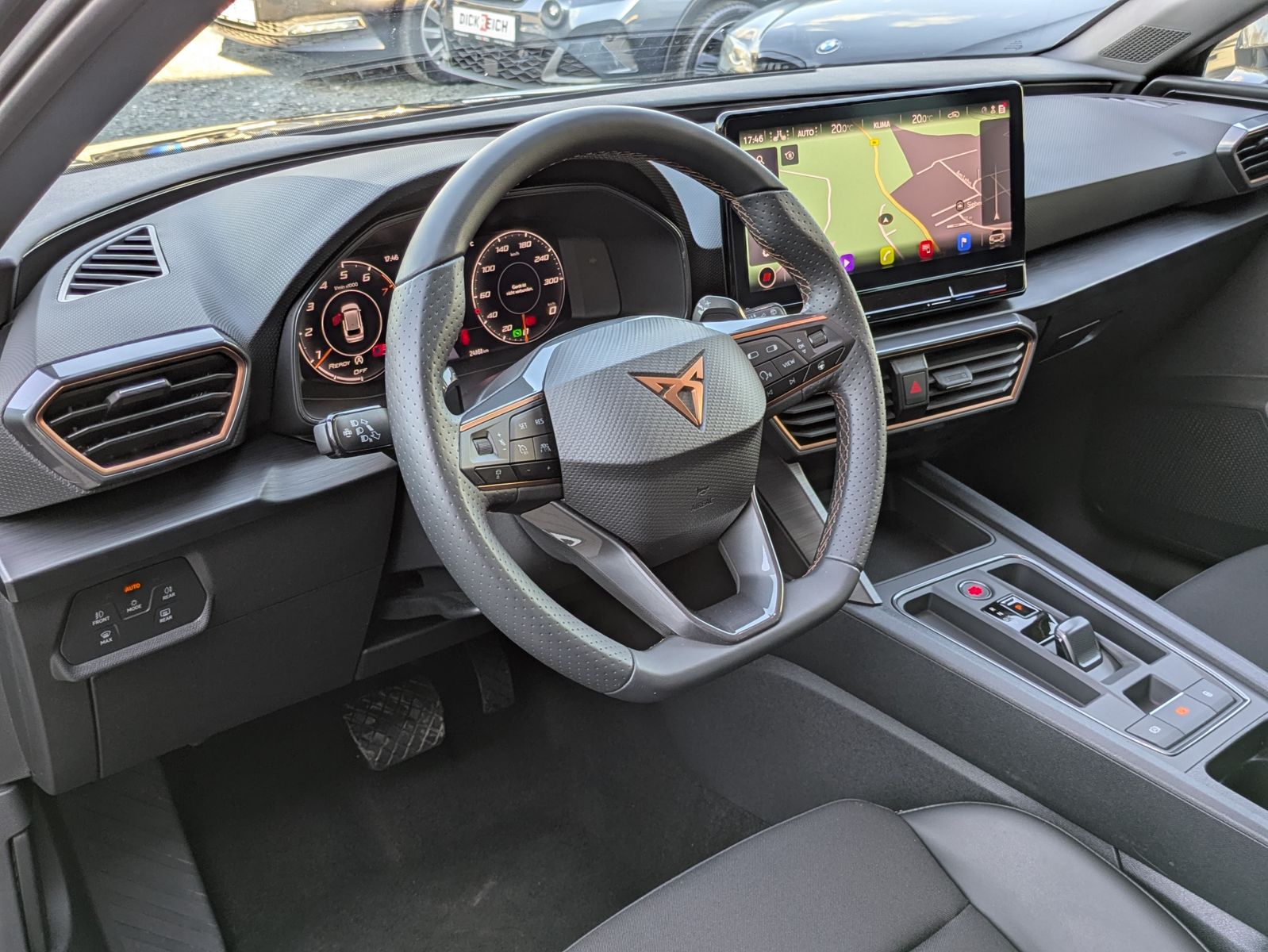 Fahrzeugabbildung CUPRA Leon 1.5 eTSI DSG MATRIX-LED*ACC*AHK*KAMERA*18"