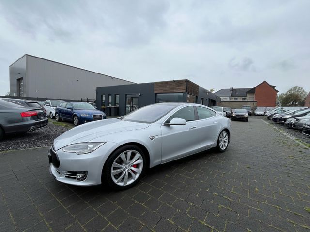 Tesla Model S Performance **Free Super Charger**