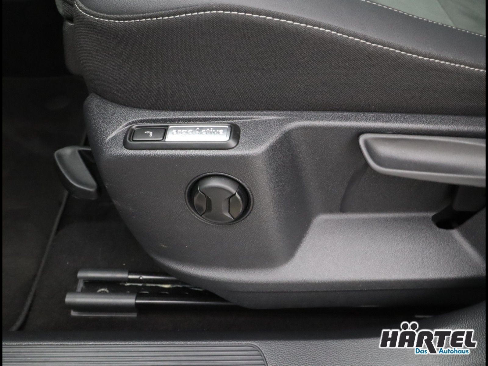 Volkswagen T-Roc - Bild 15