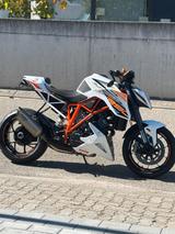 KTM Superduke 1290 *Neue Reifen und viel Zubehör* - KTM SUPERDUKE