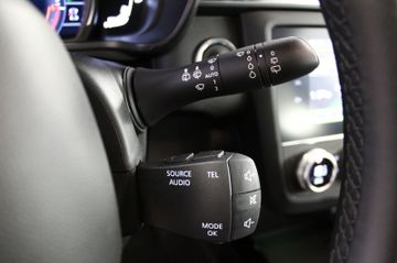 Fahrzeugabbildung Renault Kadjar TCe 140 GPF Zen *Sitzheizung*Navi*