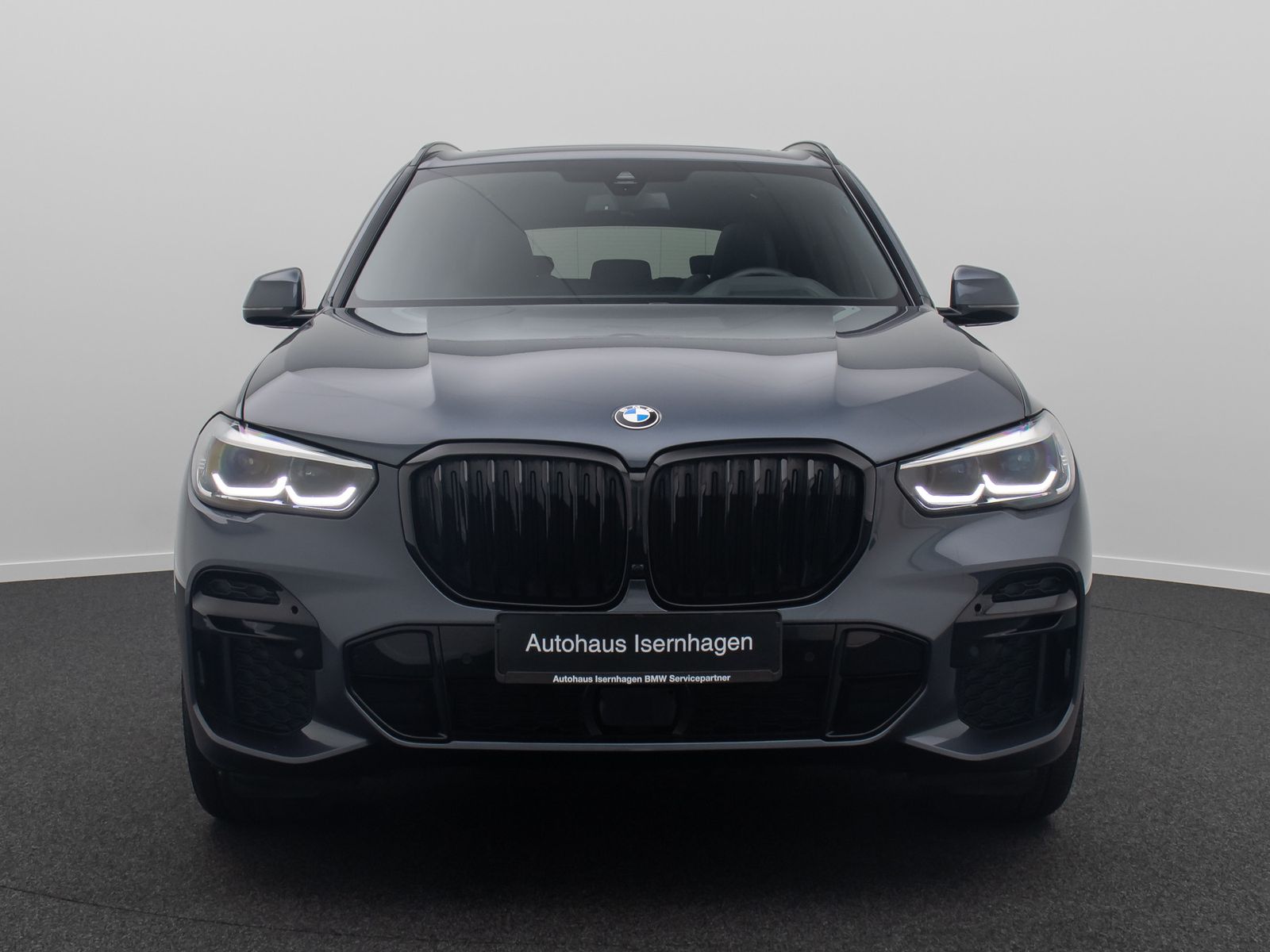 Fahrzeugabbildung BMW X5 xD30d M Sport Kamera DAB HiFi HUD Panorama