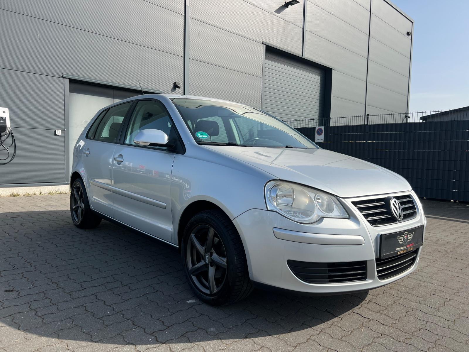 Volkswagen Polo Goal*PDC*NAVI*CarPlay*TEMPO*KLIMAAU*TÜV NEU