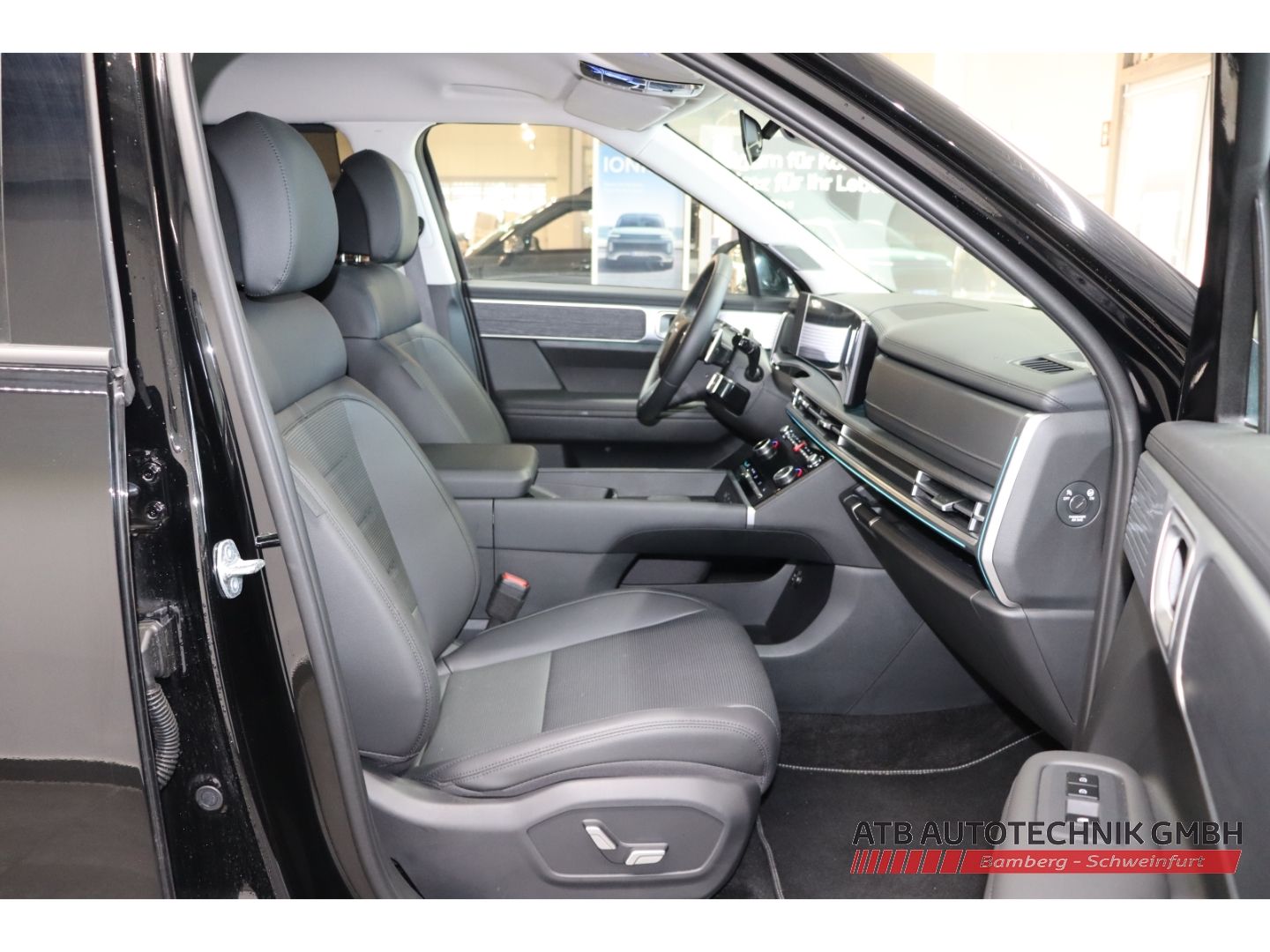 Fahrzeugabbildung Hyundai SANTA FE Signature 5-Sitzer 1.6l Hybrid 2WD Navi