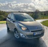 Renault Scenic Luxe TCe 7 Sitze Navi - Renault Scenic Luxe mit Benzin-Antrieb