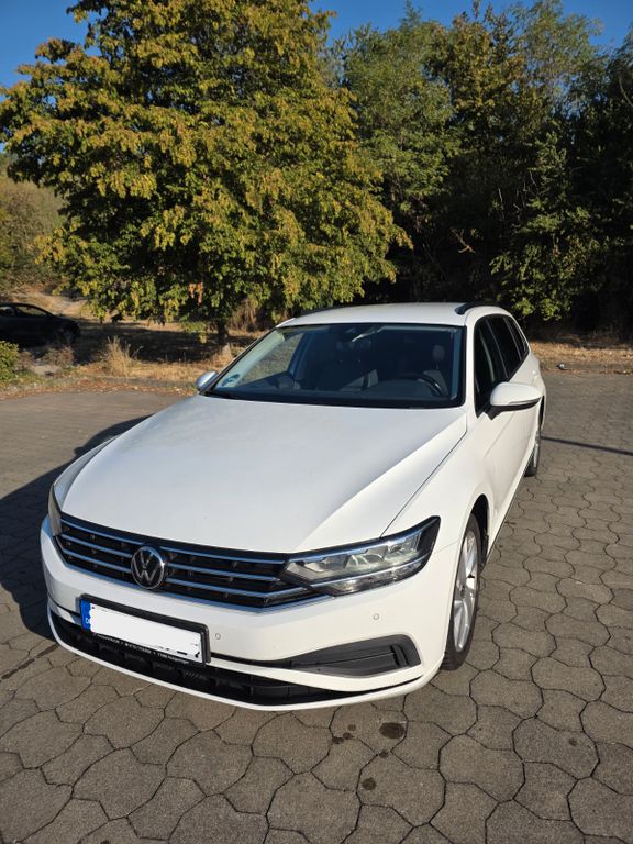 Image of Volkswagen Passat