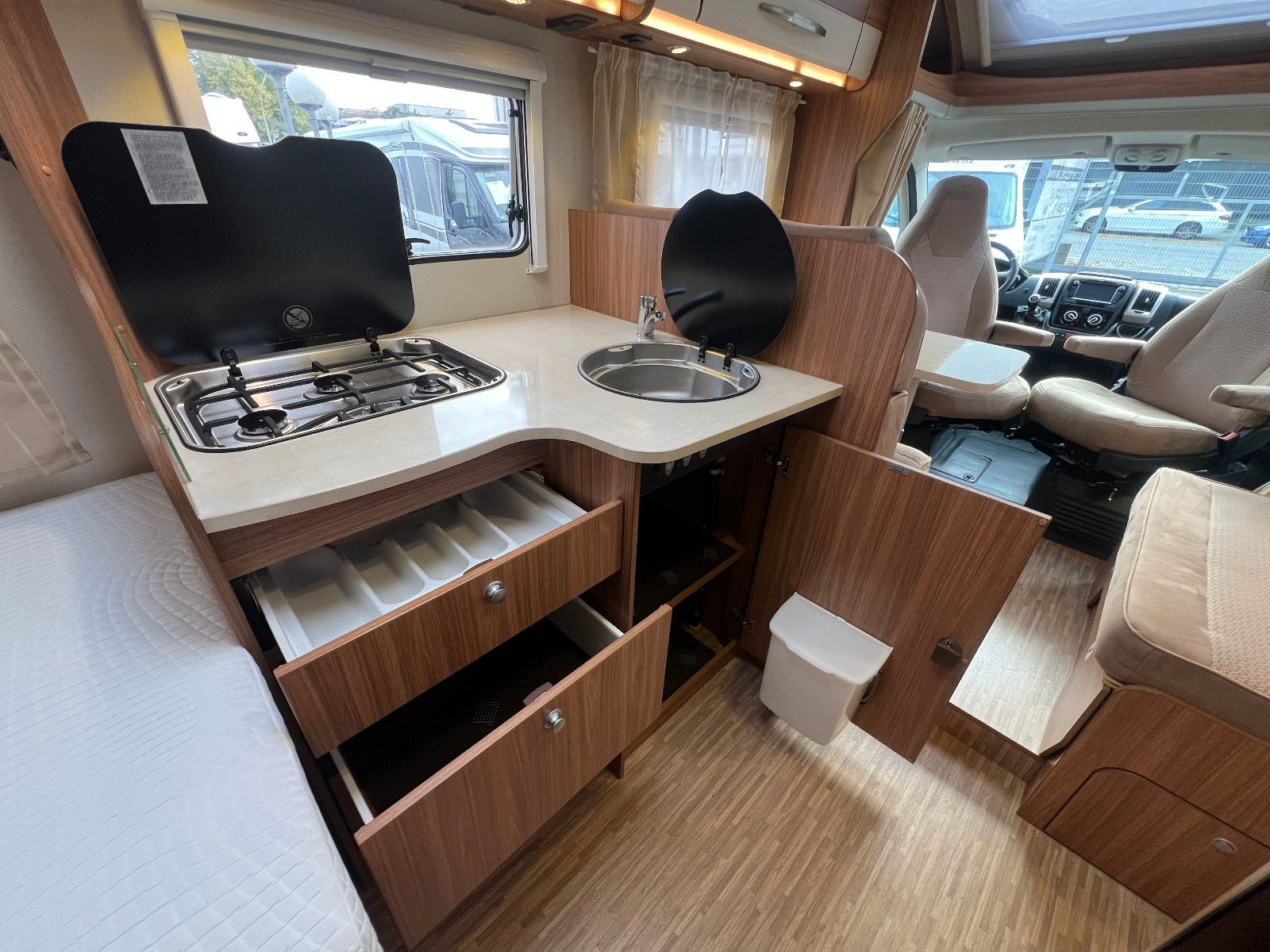 Fahrzeugabbildung Carado T 348 FIAT DUCATO 150 PS *1.HAND*DACHKLIMA*