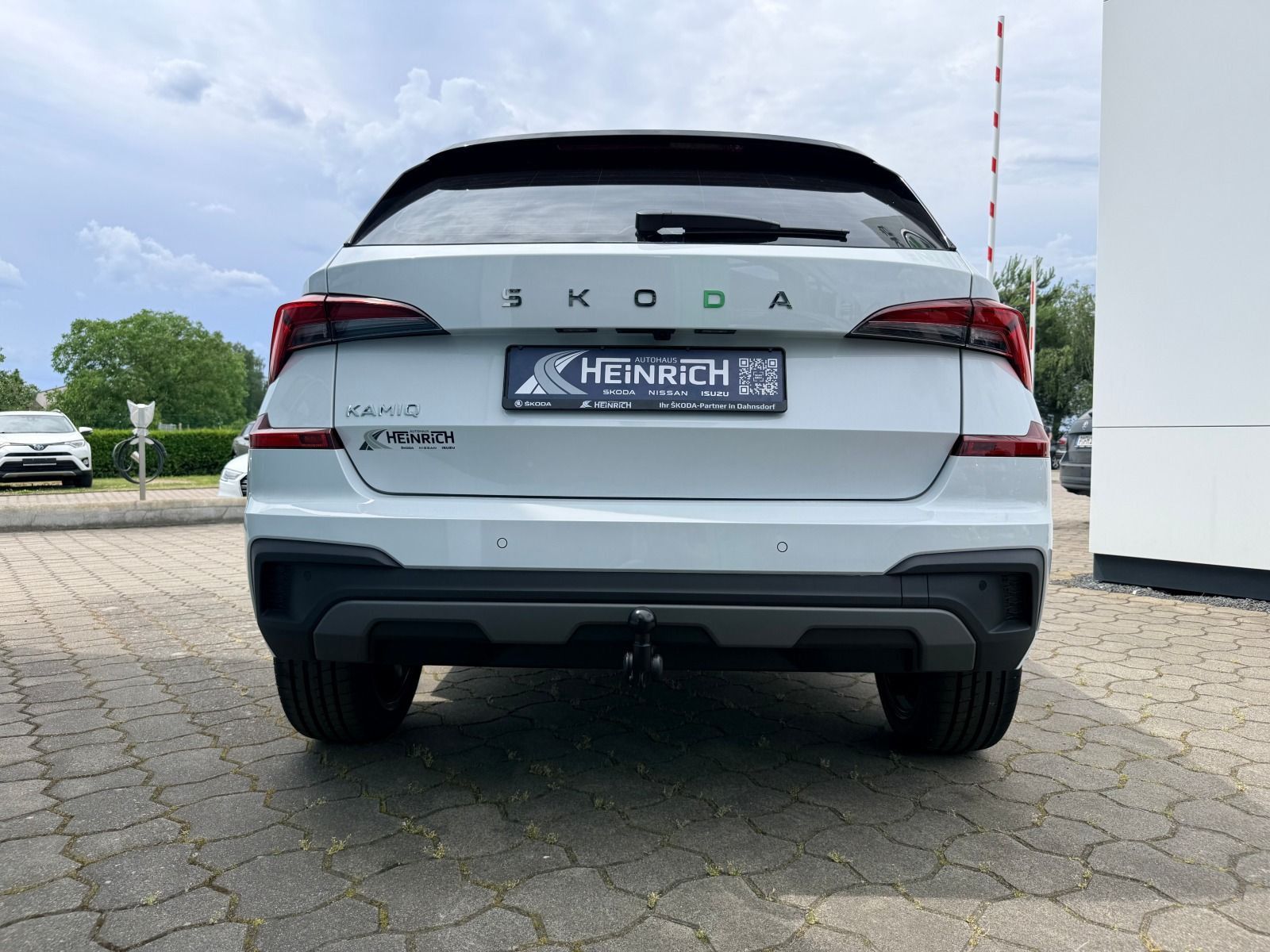 Fahrzeugabbildung SKODA Kamiq 1115PS DSG*BehFro*RFK*AHK*eHeck*Matrix