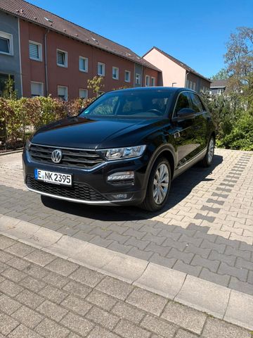 VW T-Roc TSI 2.0 Sport 4MOTION PDC SHZ LEDER