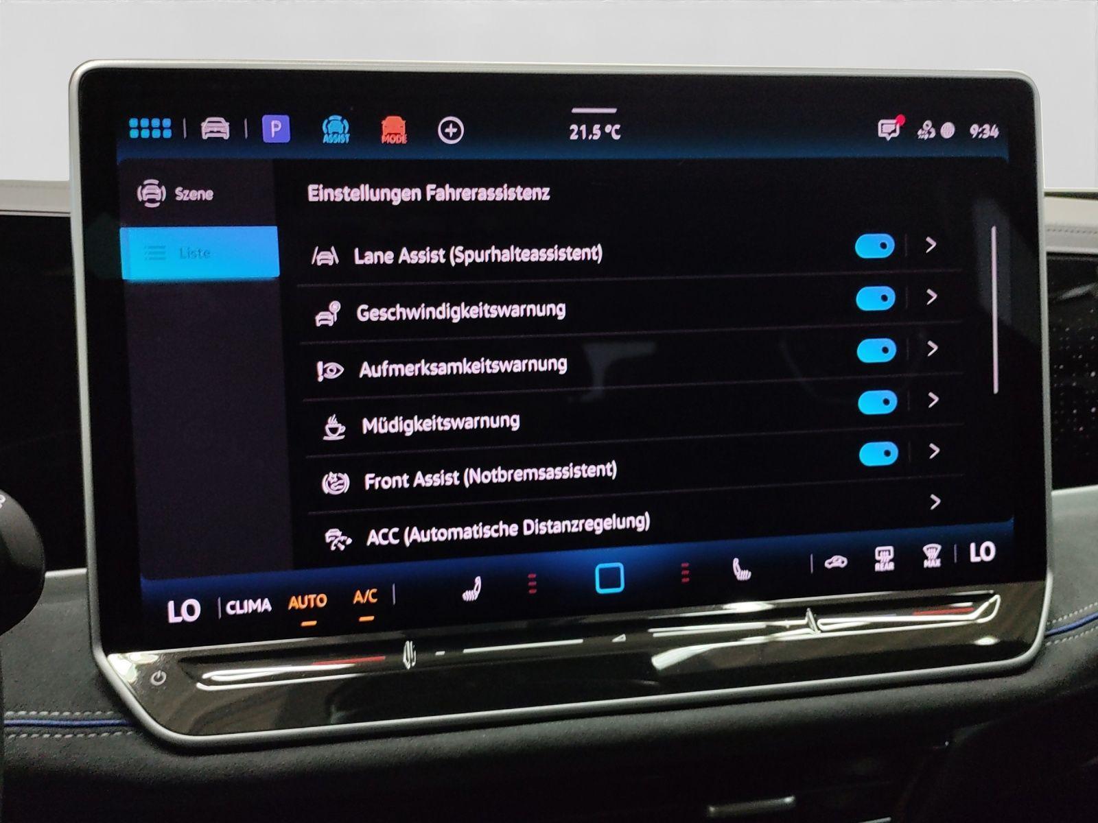 Volkswagen Passat Variant 2.0 TDI DSG 4M R-LINE LM18 MATRIX