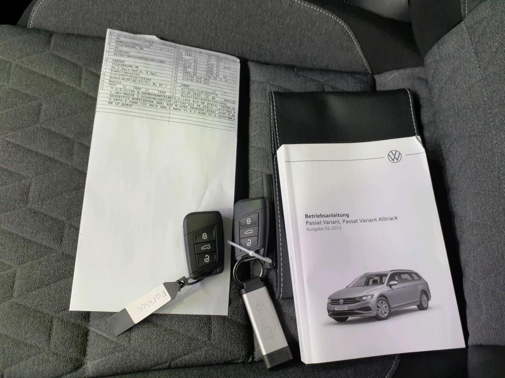 Volkswagen Passat Variant Business 1.5 TSI DSG AHK*RFK*PDC