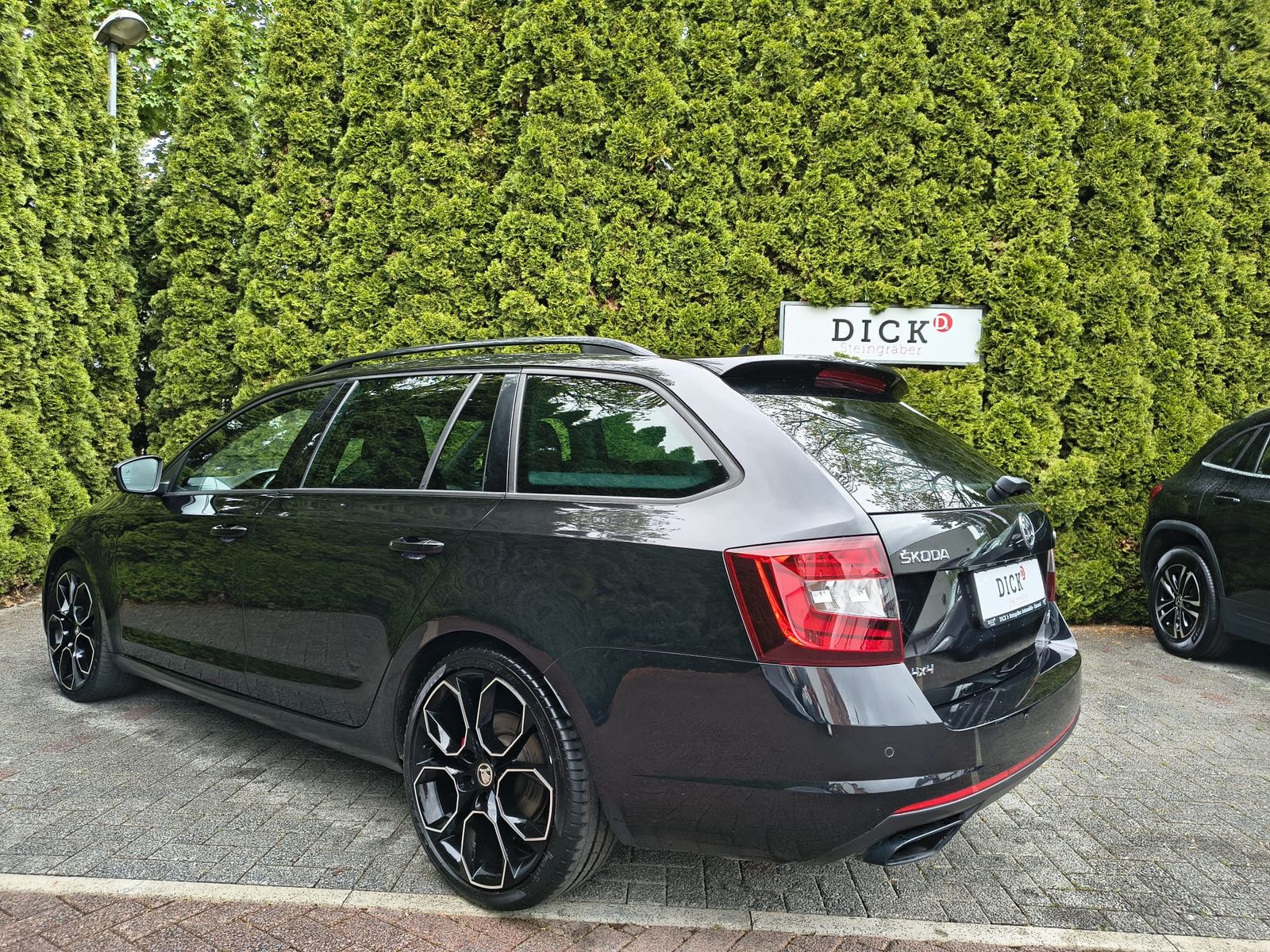 Fahrzeugabbildung SKODA Octavia RS 2.0 TDI 4x4 DSG LED+VIRT+KAM+ACC+MEMO