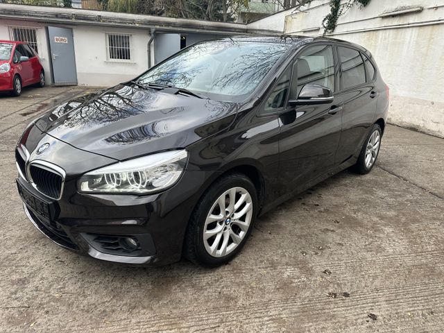 BMW 218 Active Tourer i Advantage Navi AHK