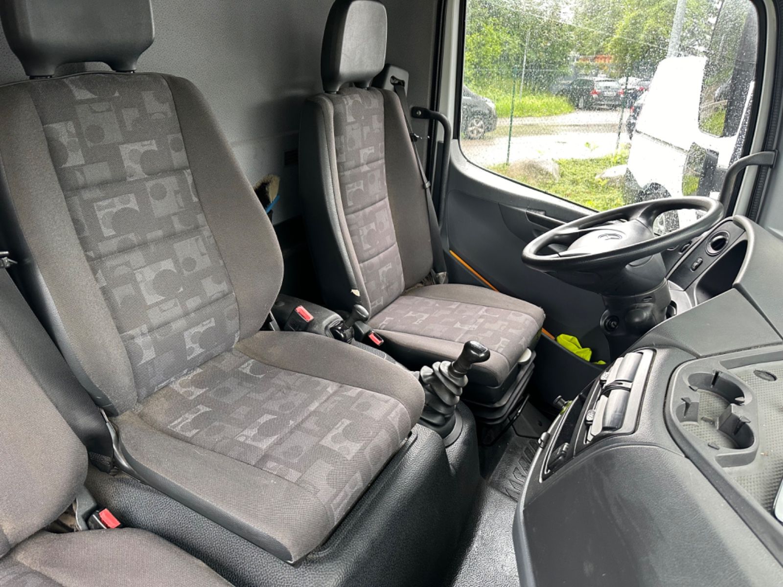 Fahrzeugabbildung Mercedes-Benz Atego 816 Koffer/Ladebordwand