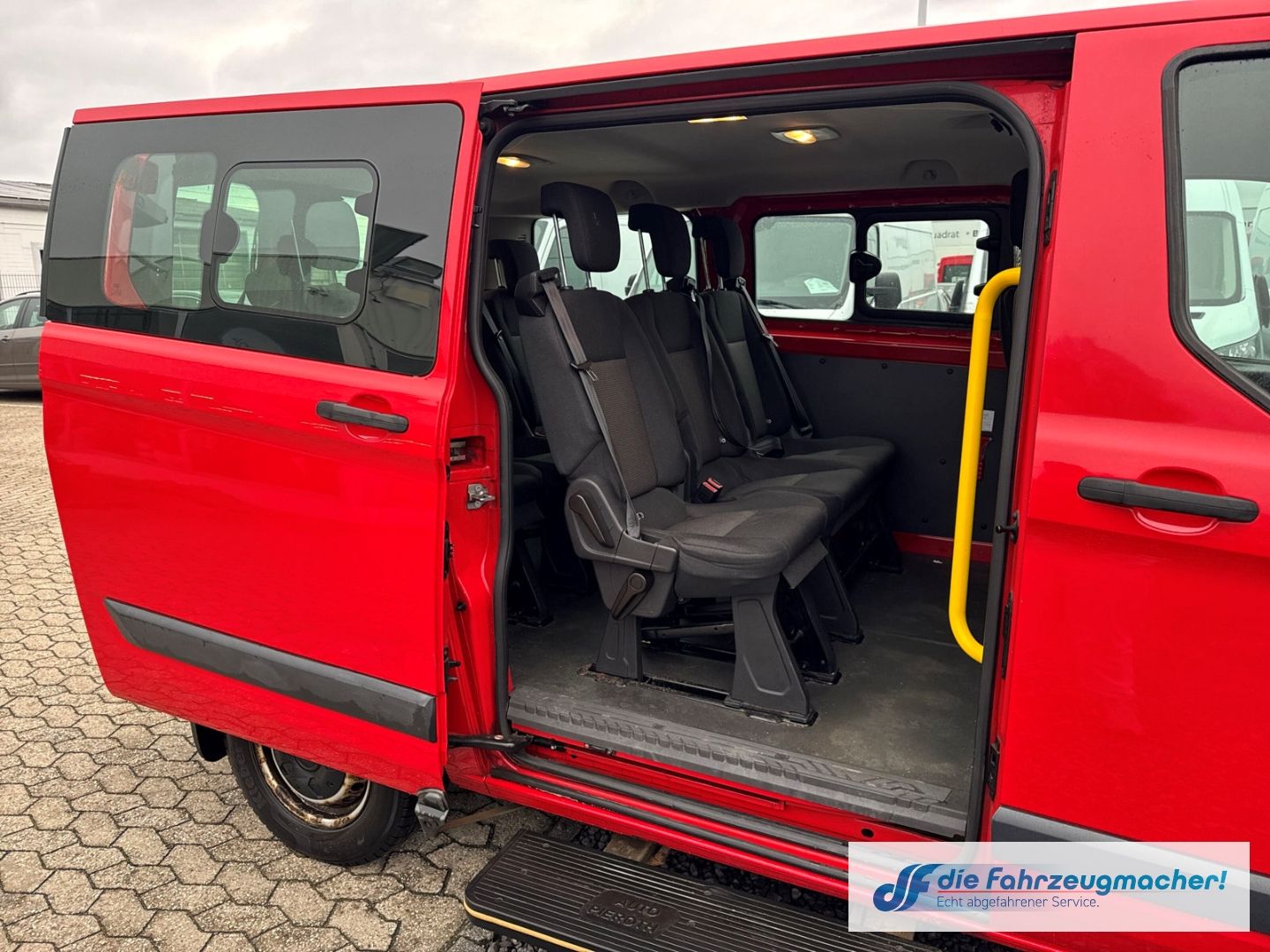 Fahrzeugabbildung Ford Transit Custom Tourneo 300 L1 *4044 *EXPORT
