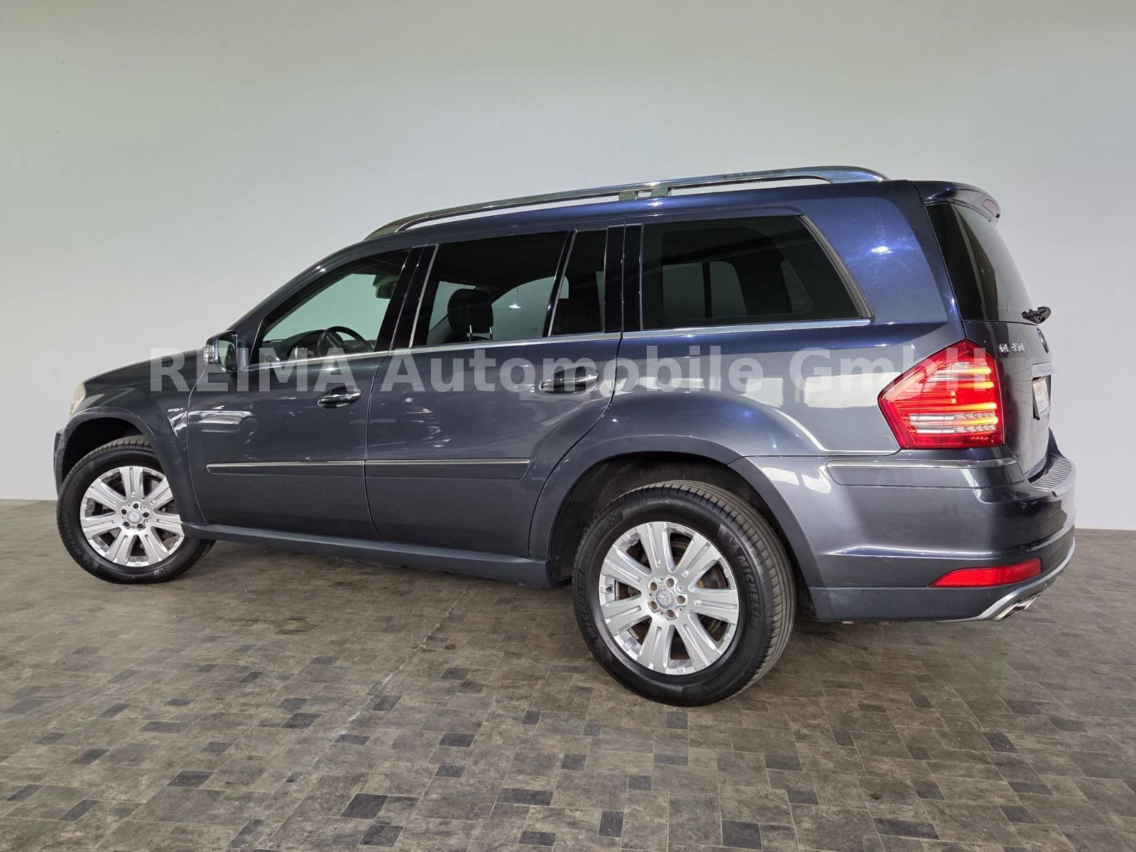 Fahrzeugabbildung Mercedes-Benz GL 350 BlueTec 4Matic, 7 Sitzer, Leder, AHK