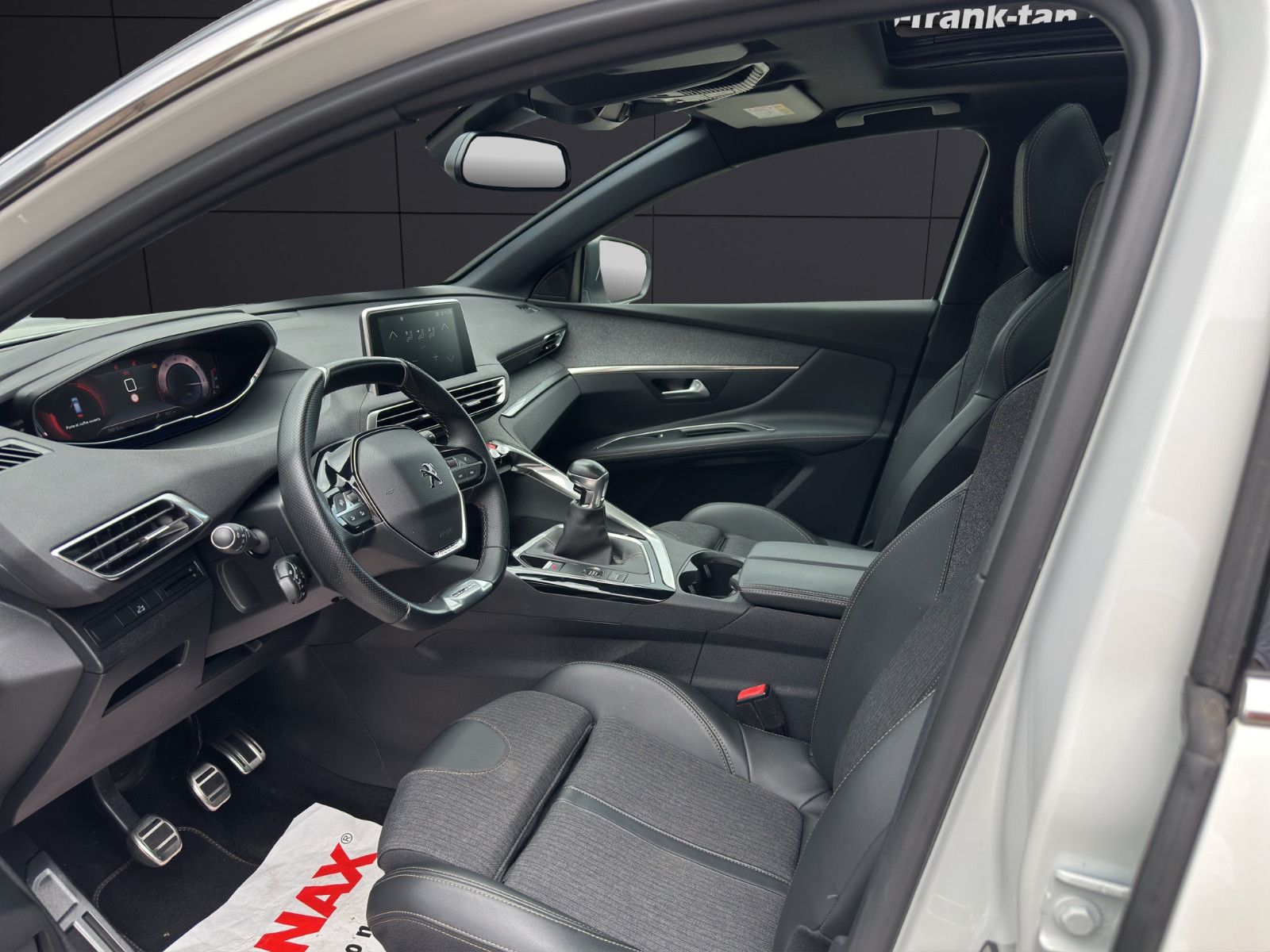 Fahrzeugabbildung Peugeot 3008 Allure*GT-Line*Navi*Pano*Spur*Totwinkel*360